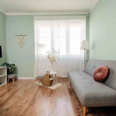 Green Oasis Praga Poludnie Apartment